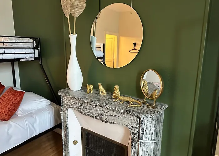 Le Sauvage - 7 Personnes - Gare - Bcla *